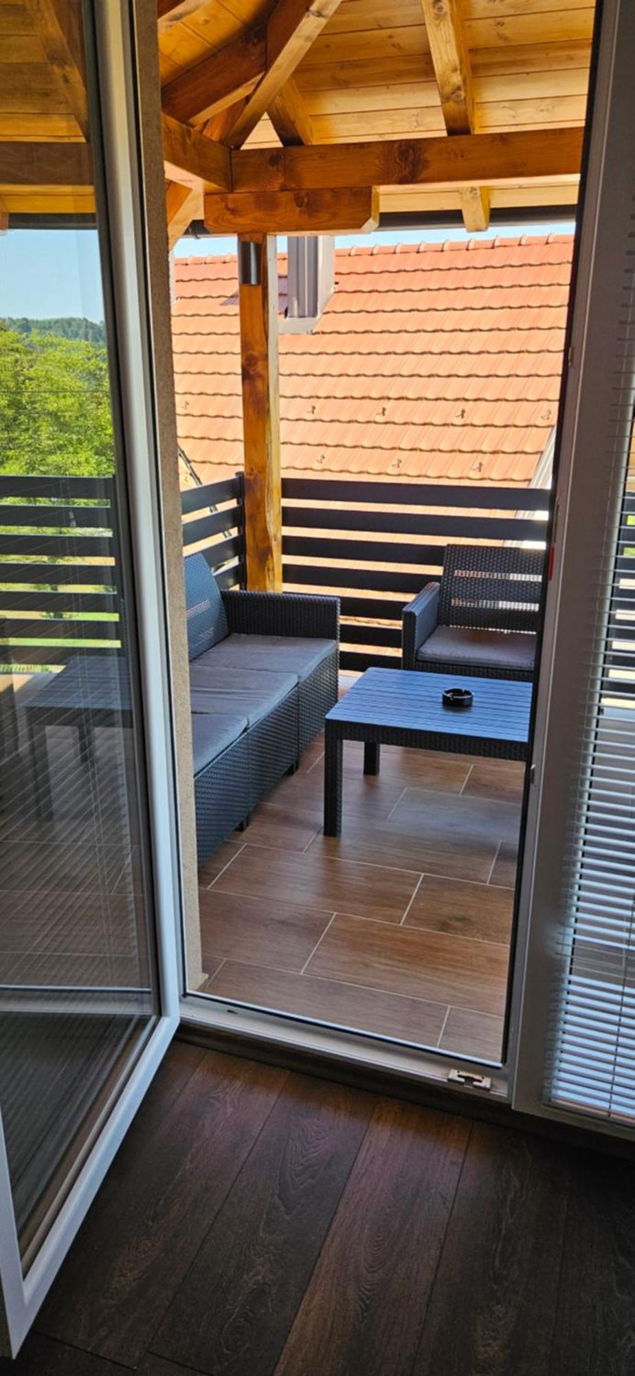 Apartman M&M Duga Resa Εξωτερικό φωτογραφία